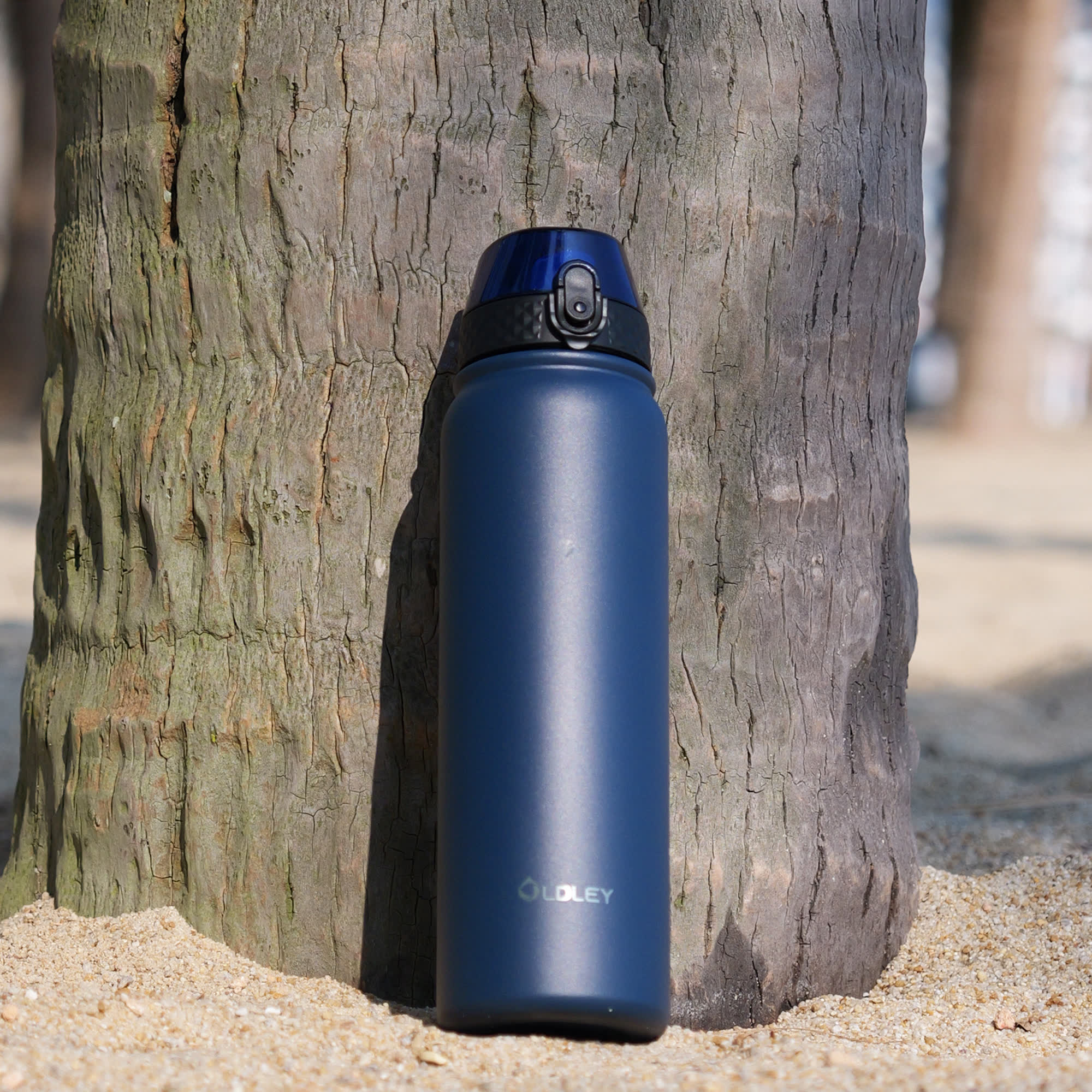 32oz Insulated Water Bottle for Camping - Durable Travel Flask for Hiking - Image 8